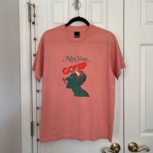 NWT Only NY New York Mag Gossip T-shirt